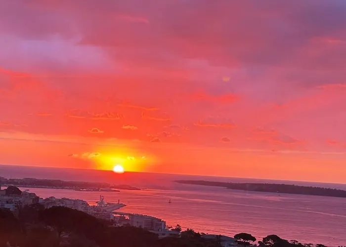 Lejlighed Grand Avec Vue Imprenable Et Panoramique *